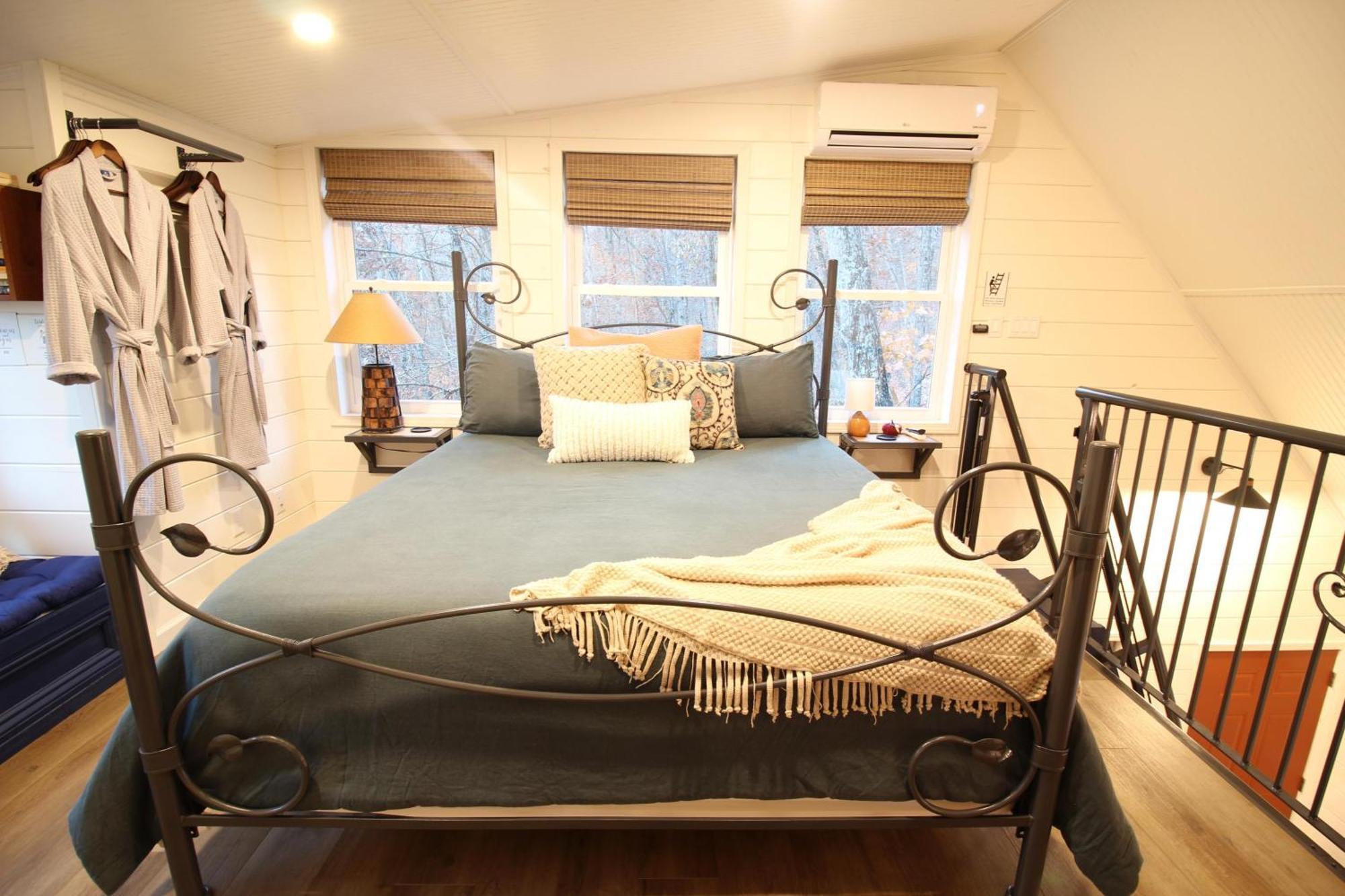 Secluded Treehouse In The Woods - Tree Hugger Hideaway Villa Branson Exterior photo